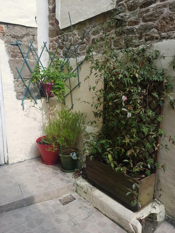 Le Ty Rose Villa Dinan Buitenkant foto